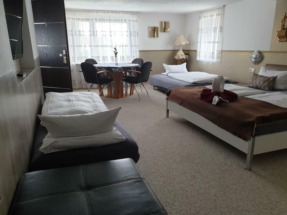 T&K Appartements Бад-Хомбург-фор-дер-Хёэ Экстерьер фото